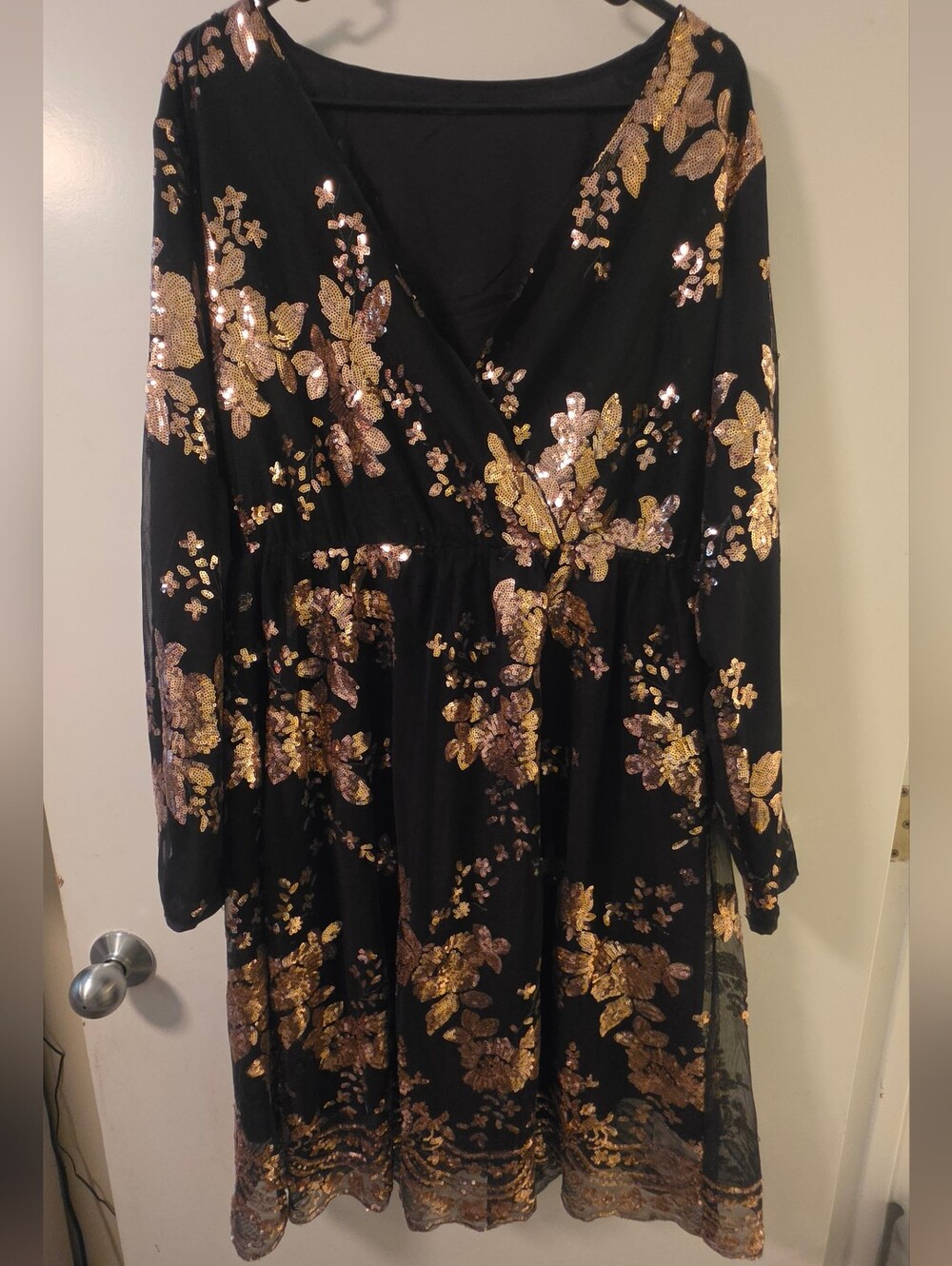 NWT! Bloomchic - Floral Sequin Elastic Waist Mesh Wrap Dress Sz 14/16